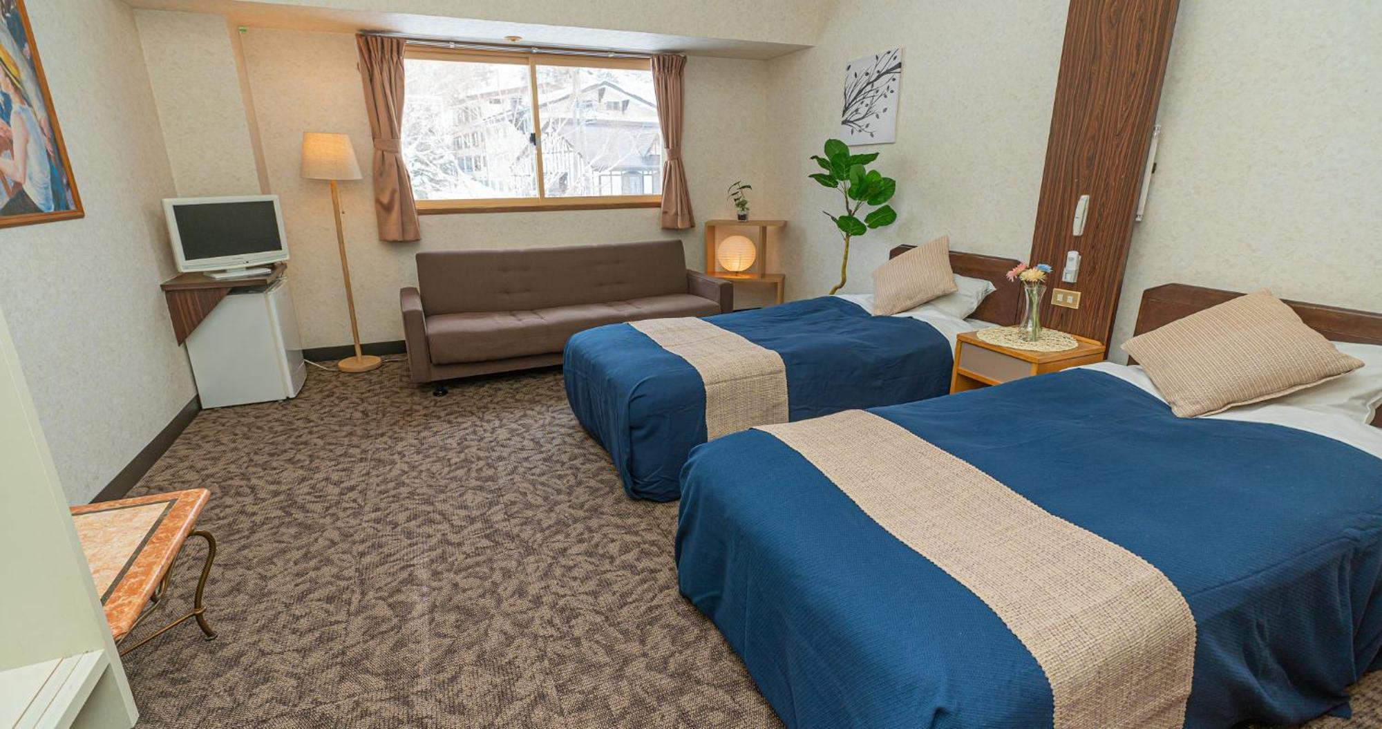 Shiga Grand Hotel Яманучи Екстериор снимка